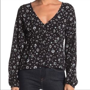 NWT Abound Floral Print Long Sleeve Shirred Top XS